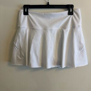 White Athleta Ace Tennis Skort. 13.5”